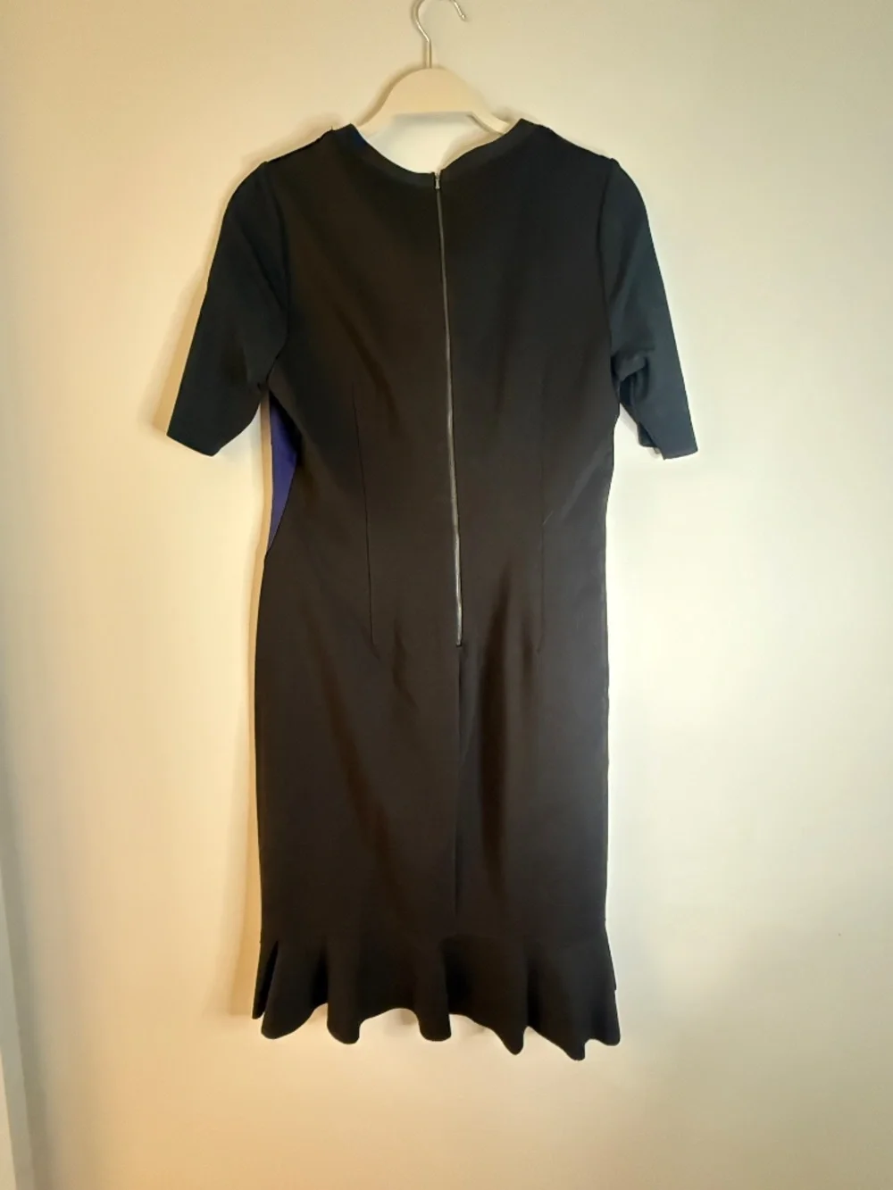 Elie Tahari Colorblock Sheath Dress | Size 6 | Royal Blue & Black